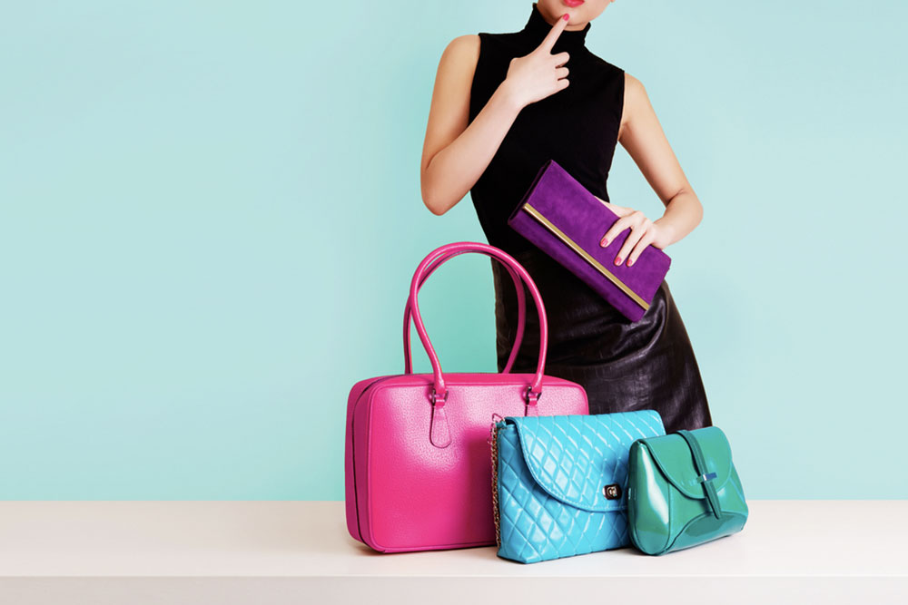 Types of handbags and wallets and their differences